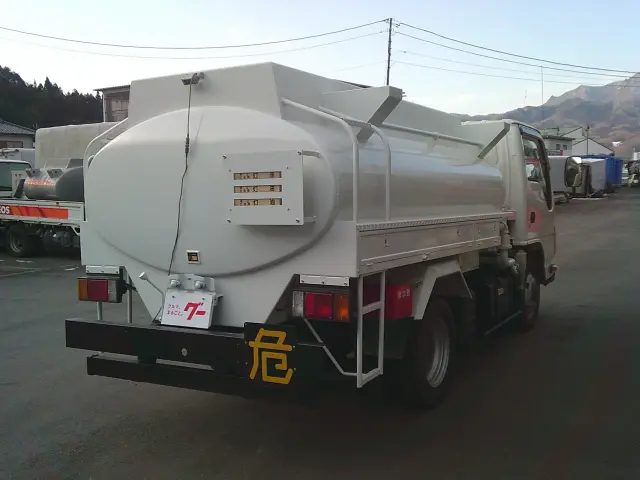 いすゞ エルフ TDG-NKS85AN(4WD)の写真4