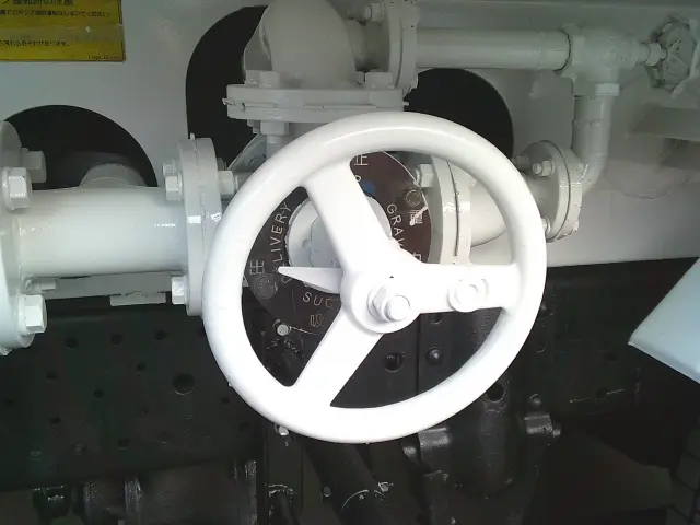 いすゞ エルフ TDG-NKS85AN(4WD)の写真20