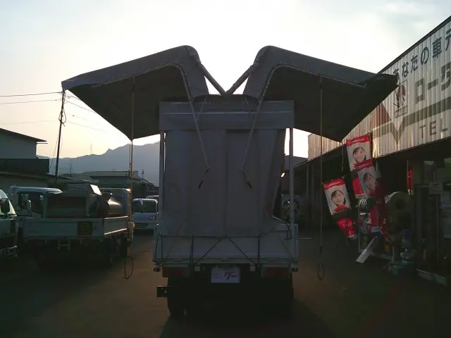 日野 デュトロ PB-XZU368M(4WD)の写真5