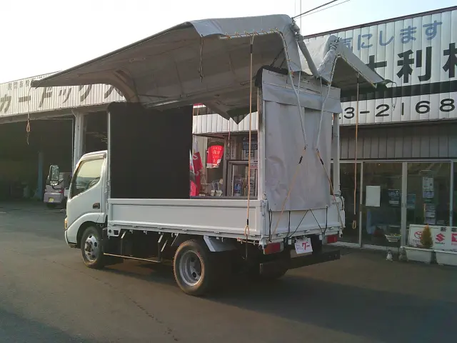 日野 デュトロ PB-XZU368M(4WD)の写真6