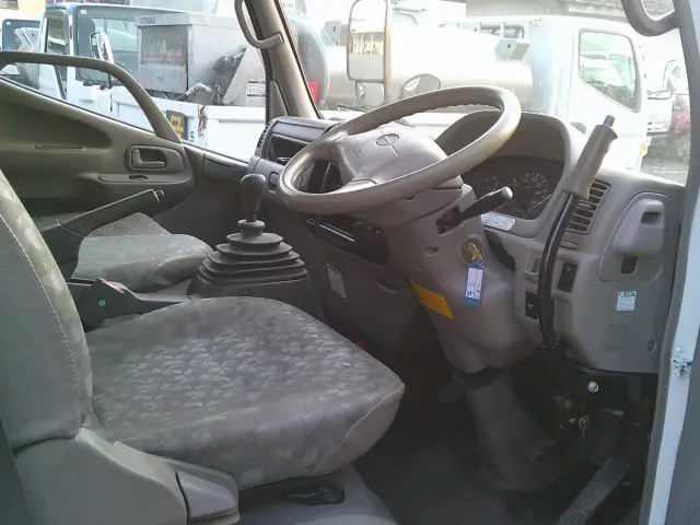 日野 デュトロ PB-XZU368M(4WD)の写真22