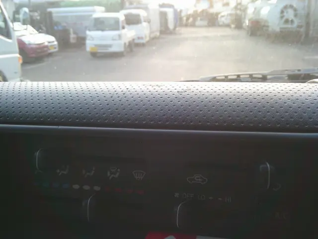 日野 デュトロ PB-XZU368M(4WD)の写真32