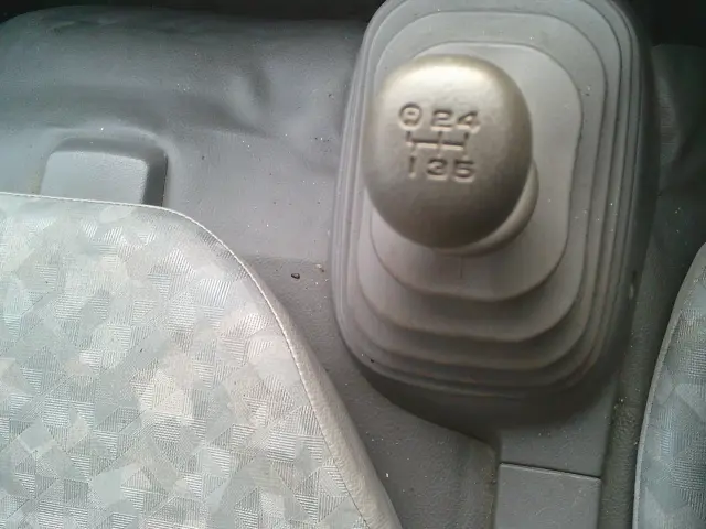 日野 デュトロ PB-XZU368M(4WD)の写真34