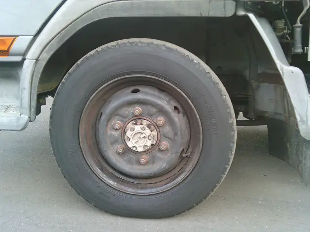 三菱 キャンター KC-FD501B(4WD)の写真8