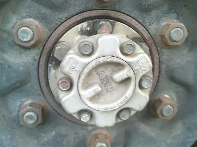 三菱 キャンター KC-FD501B(4WD)の写真10