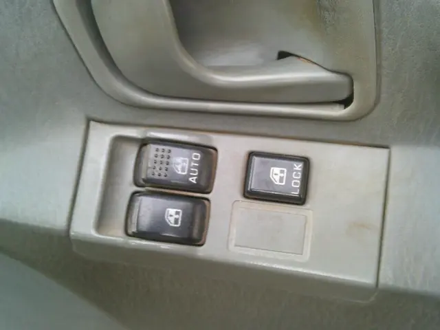 三菱 キャンター KC-FD501B(4WD)の写真21