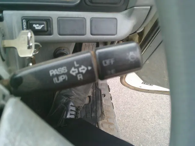 三菱 キャンター KC-FD501B(4WD)の写真23