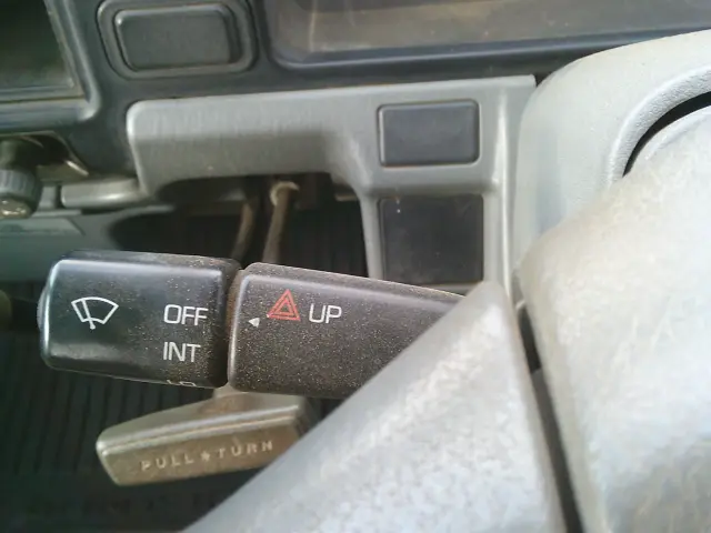 三菱 キャンター KC-FD501B(4WD)の写真24