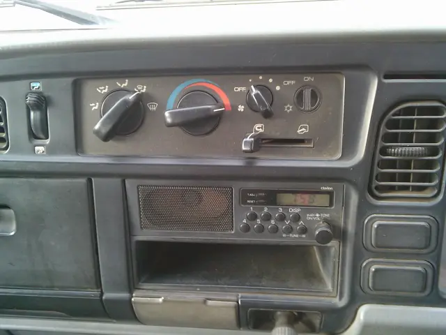 三菱 キャンター KC-FD501B(4WD)の写真26