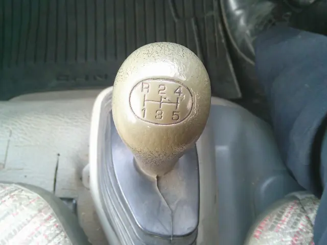 三菱 キャンター KC-FD501B(4WD)の写真29