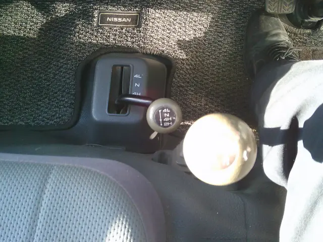 日産 バネットトラック ADF-SKF2LN(4WD)の写真32