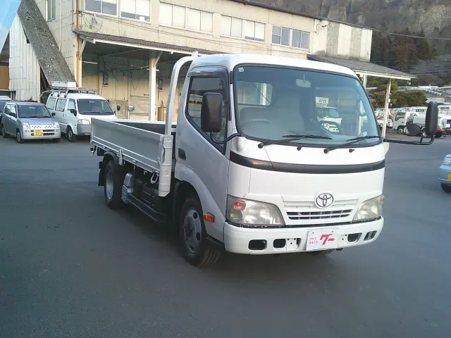 トヨタ ダイナ BDG-XZU378(4WD)の写真3