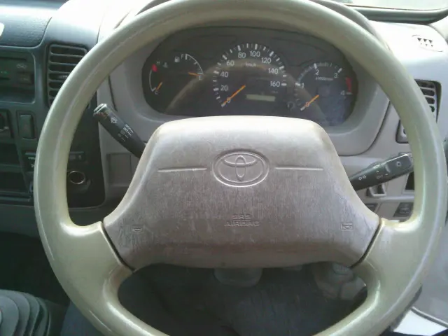 トヨタ ダイナ BDG-XZU378(4WD)の写真23