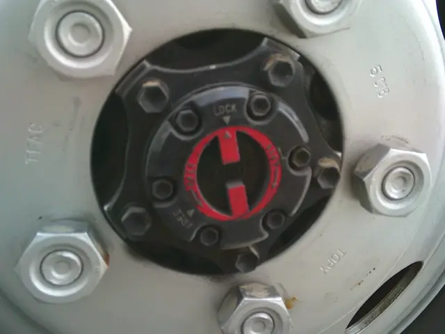 日野 デュトロ TKG-XZU675M(4WD)の写真14