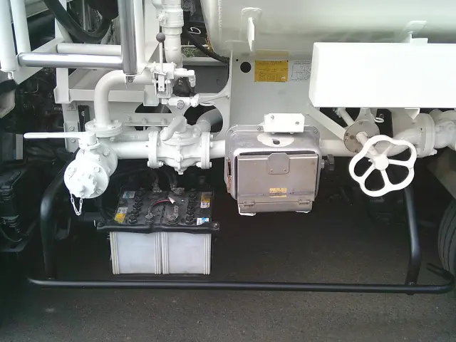 日野 デュトロ TKG-XZU675M(4WD)の写真20