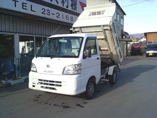 ダイハツ ハイゼットトラック EBD-S211P(4WD)の写真1