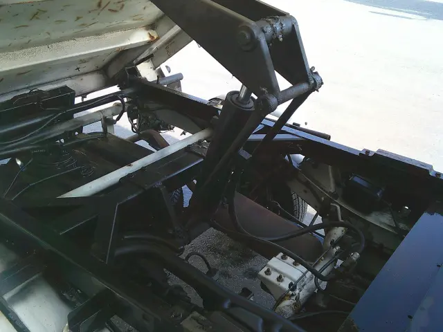 ダイハツ ハイゼットトラック EBD-S211P(4WD)の写真8