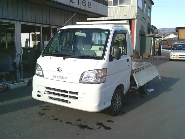 ダイハツ ハイゼットトラック EBD-S211P(4WD)の写真9