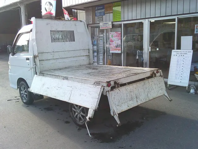 ダイハツ ハイゼットトラック EBD-S211P(4WD)の写真11