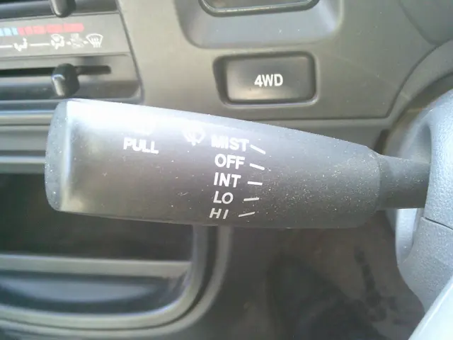 ダイハツ ハイゼットトラック EBD-S211P(4WD)の写真20