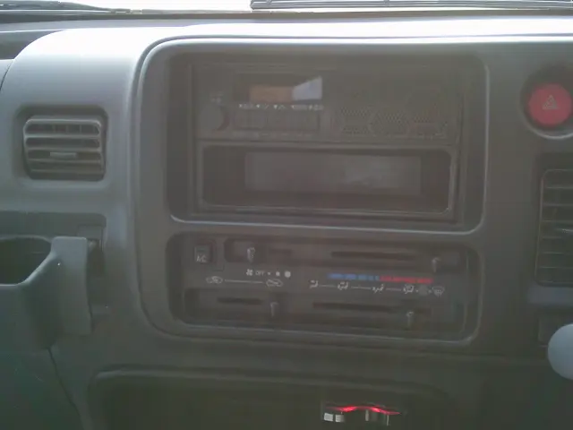 ダイハツ ハイゼットトラック EBD-S211P(4WD)の写真23