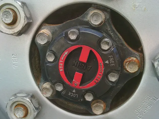 いすゞ エルフ TDG-NKS85AN(4WD)の写真14