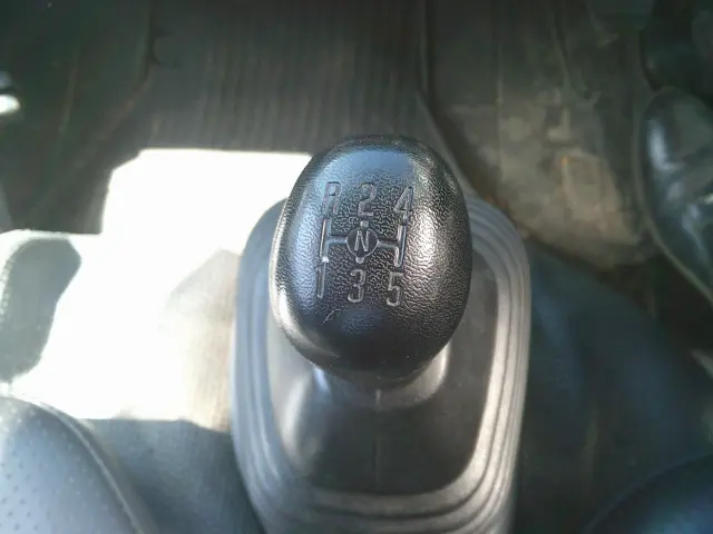 いすゞ エルフ TDG-NKS85AN(4WD)の写真40