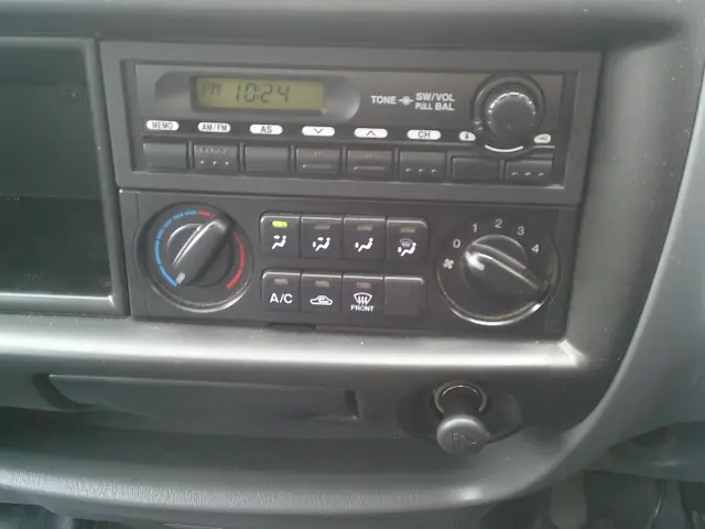 日産 バネットトラック ABF-SKP2LN(4WD)の写真31