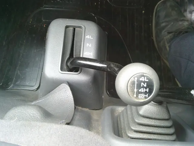 日産 バネットトラック ABF-SKP2LN(4WD)の写真33