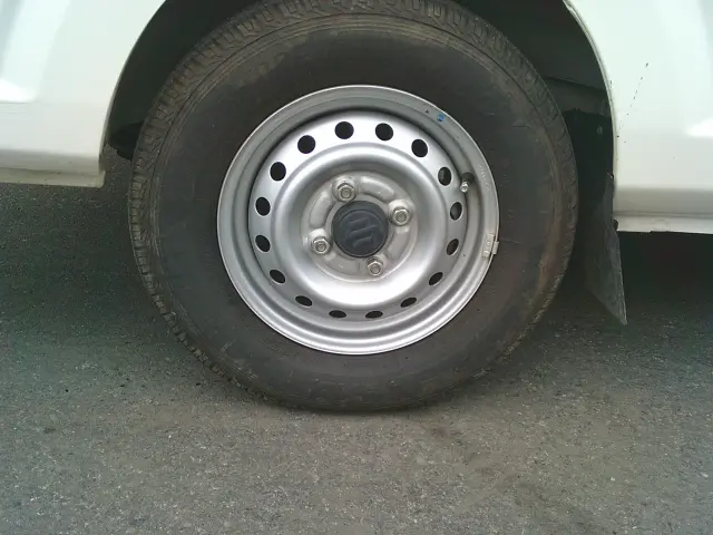 スズキ キャリイ EBD-DA16T(4WD)の写真8