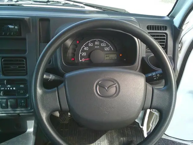 マツダ スクラムトラック EBD-DG16T(4WD)の写真2