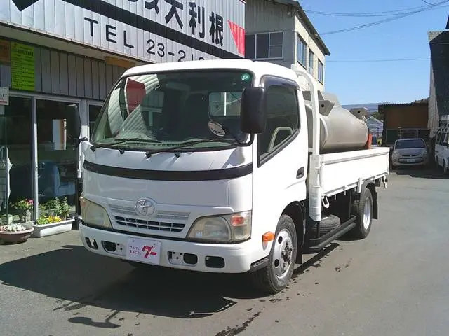 トヨタ ダイナ BDG-XZU378(4WD)の写真1