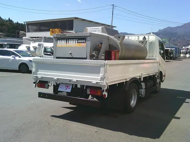 トヨタ ダイナ BDG-XZU378(4WD)の写真4