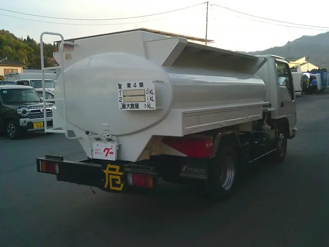 いすゞ エルフ TPG-NKS85AN(4WD)の写真4