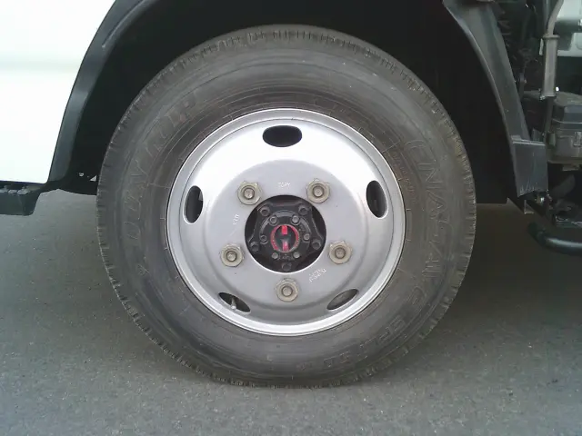 いすゞ エルフ TPG-NKS85AN(4WD)の写真8