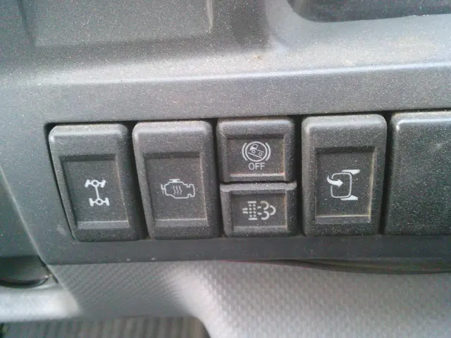 いすゞ エルフ TPG-NKS85AN(4WD)の写真35