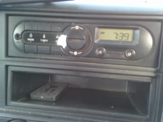 三菱 キャンター TPG-FGA20(4WD)の写真37