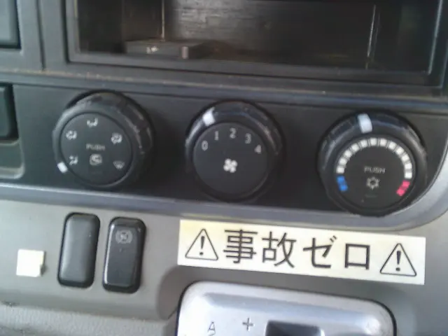 三菱 キャンター TPG-FGA20(4WD)の写真38