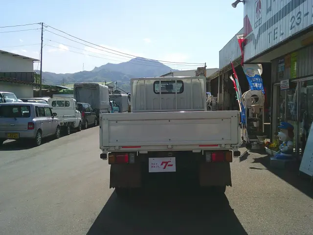 三菱 キャンター 2RG-FDA20(4WD)の写真5