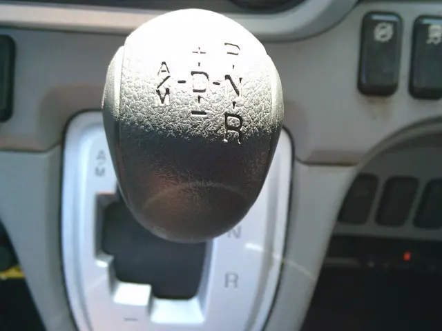三菱 キャンター 2RG-FDA20(4WD)の写真32