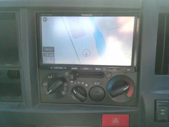 いすゞ エルフ TDG-NKS85AN(4WD)の写真3