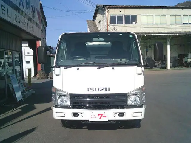 いすゞ エルフ TDG-NKS85AN(4WD)の写真12