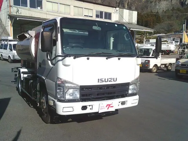 いすゞ エルフ TDG-NKS85AN(4WD)の写真13