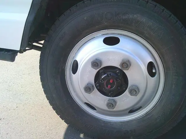 いすゞ エルフ TDG-NKS85AN(4WD)の写真20