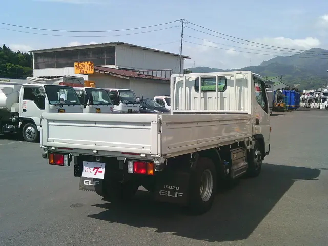 三菱 キャンター 2RG-FDA20(4WD)の写真4