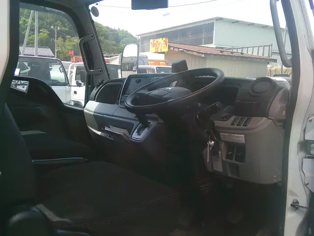 三菱 キャンター 2RG-FDA20(4WD)の写真19