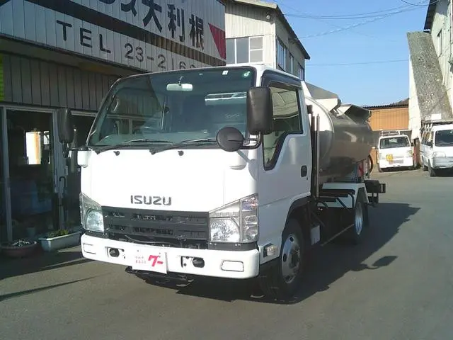 いすゞ エルフ TDG-NKS85AN(4WD)の写真1