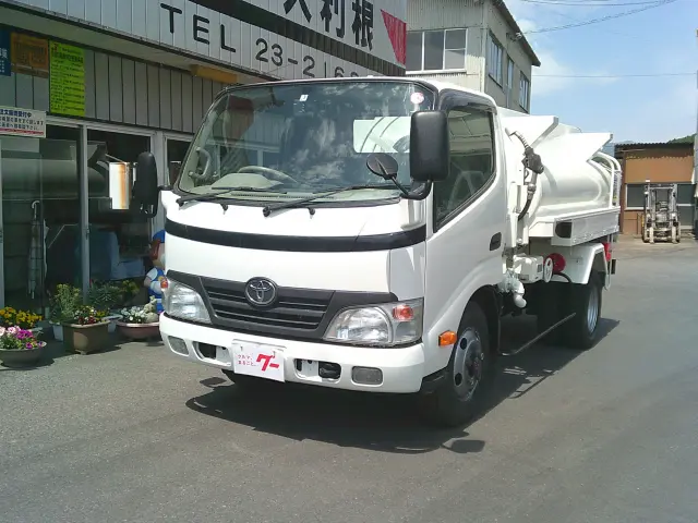 トヨタ ダイナ BDG-XZU378(4WD)の写真1