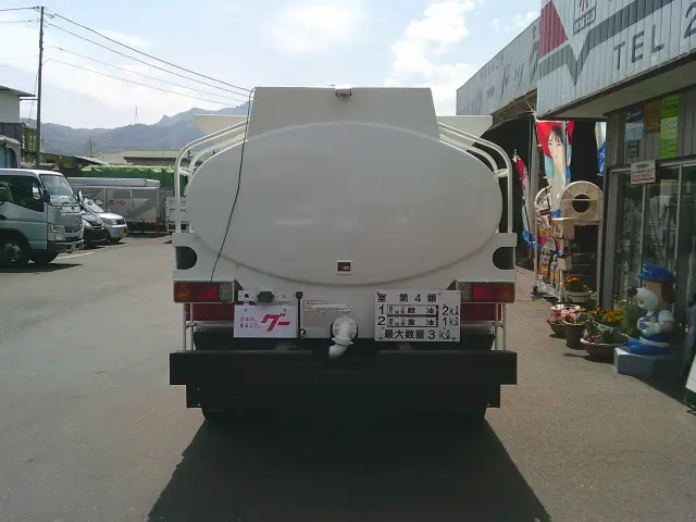 トヨタ ダイナ BDG-XZU378(4WD)の写真5