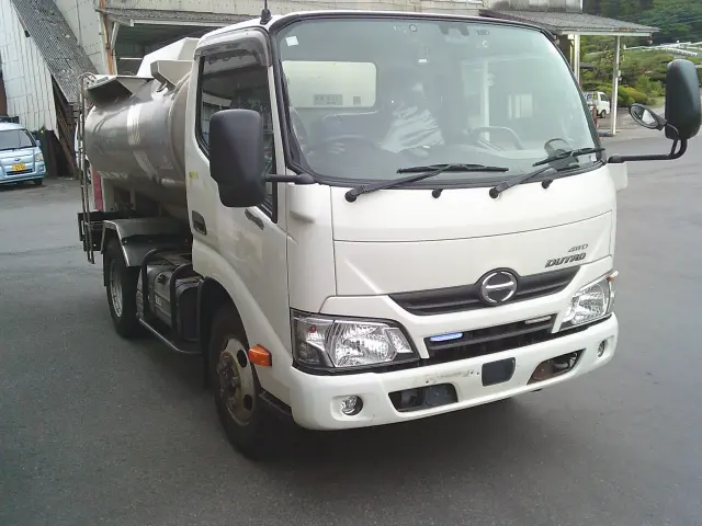日野 デュトロ TKG-XZU675M(4WD)の写真2